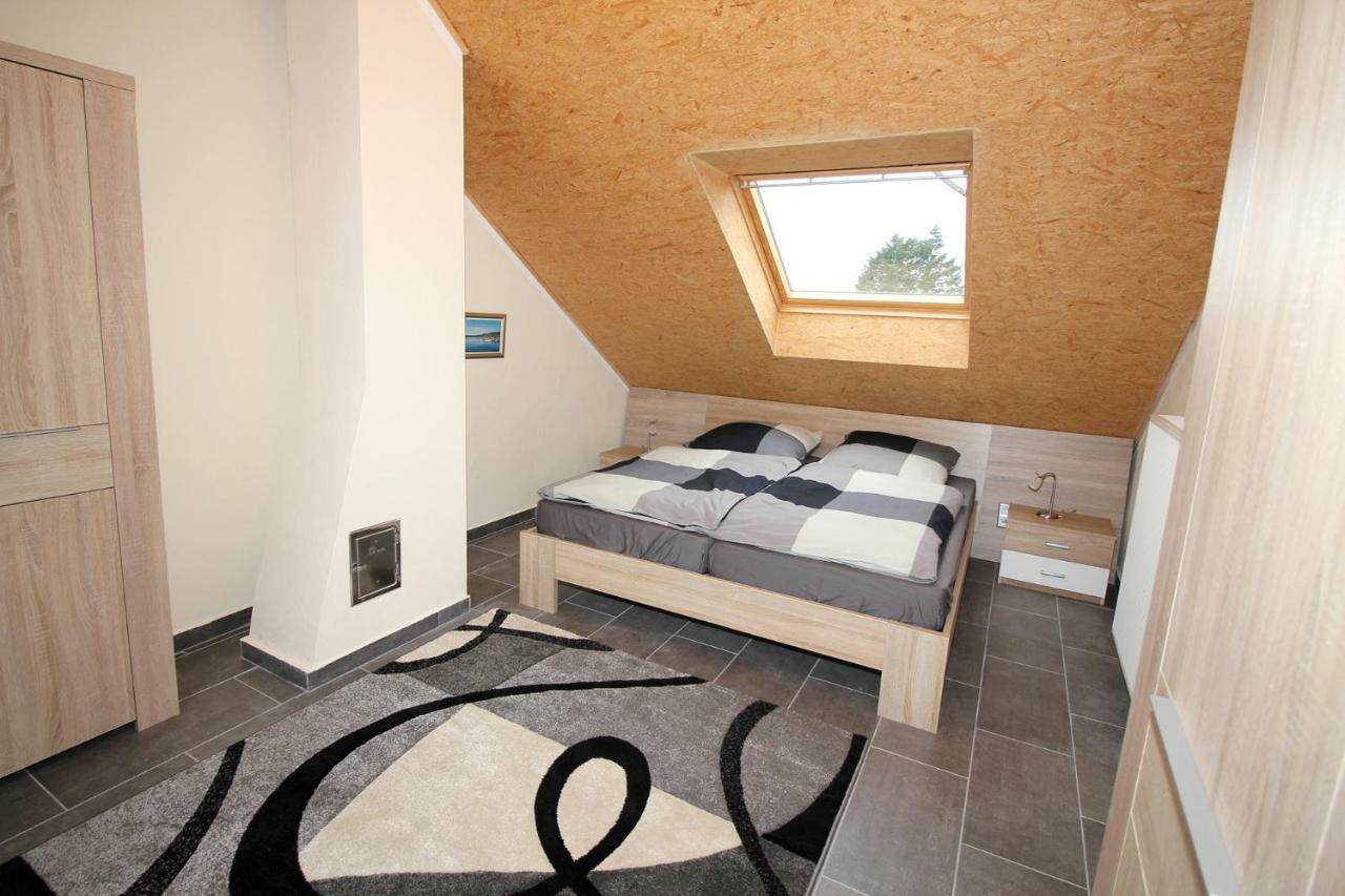 לוסהיים Ferienwohnung Beckendorf מראה חיצוני תמונה