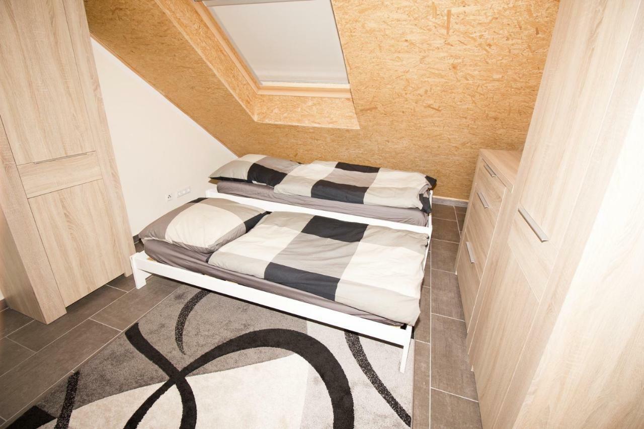 לוסהיים Ferienwohnung Beckendorf מראה חיצוני תמונה